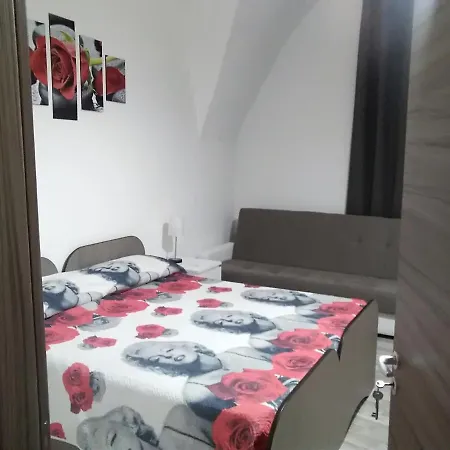 Casa de hóspedes Mary Affittacamere 3*