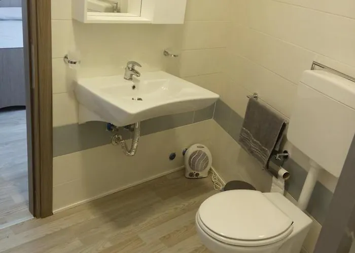 Mary Affittacamere 招待所 3*