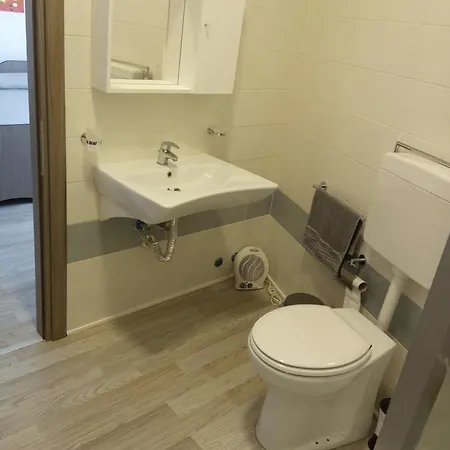 Mary Affittacamere Πανσιόν 3*