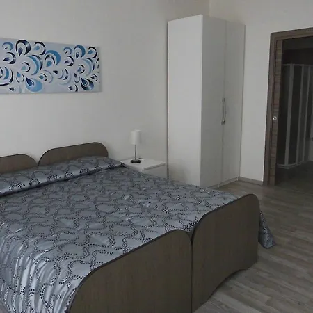 Mary Affittacamere Πανσιόν